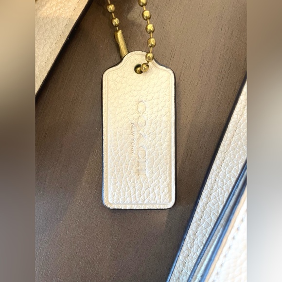 Coach Tabby Bag 26 - Picture 5 of 8